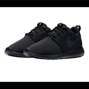 Nike Roshe One Running Shoes